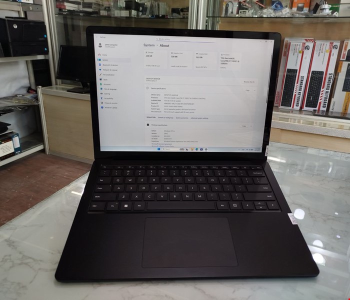 Microsoft surface laptop 4